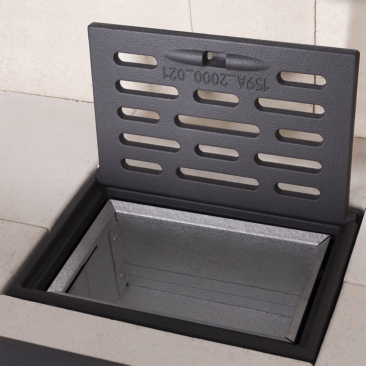 Atvertos ROMOTOP H3 ROST 01 pelenų grotelės